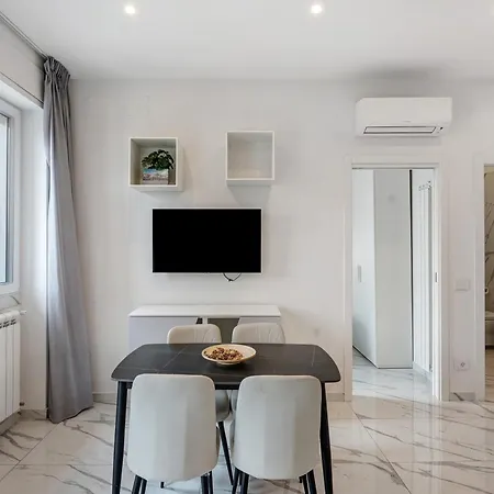 Luxury Lungomare Naples