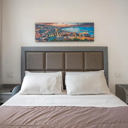 Luxury Lungomare Apartment Naples