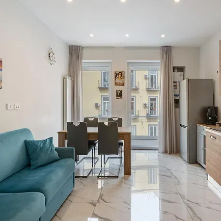 Luxury Lungomare * Naples